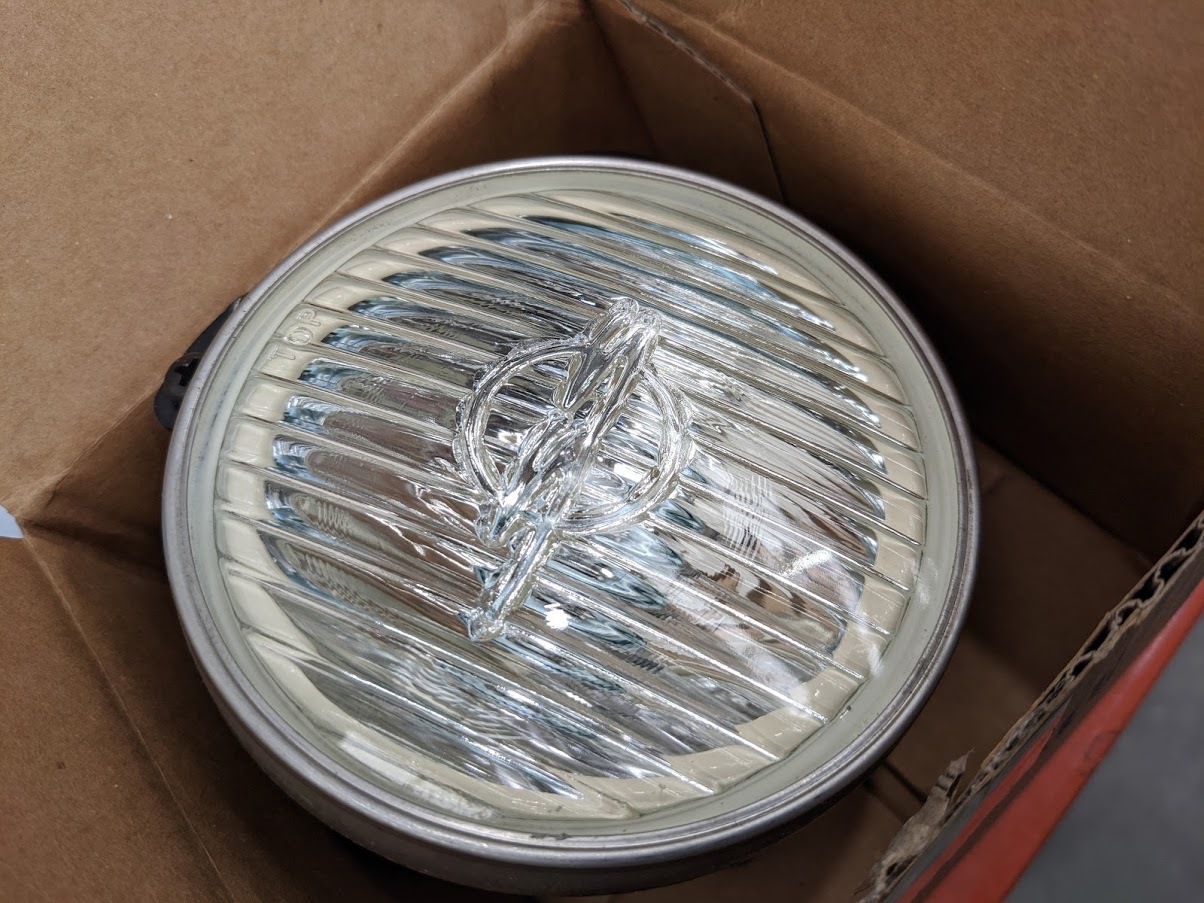Genuine Holden Fog Lamps / Driving Lamps for VX VU VY SS S Genuine Pair