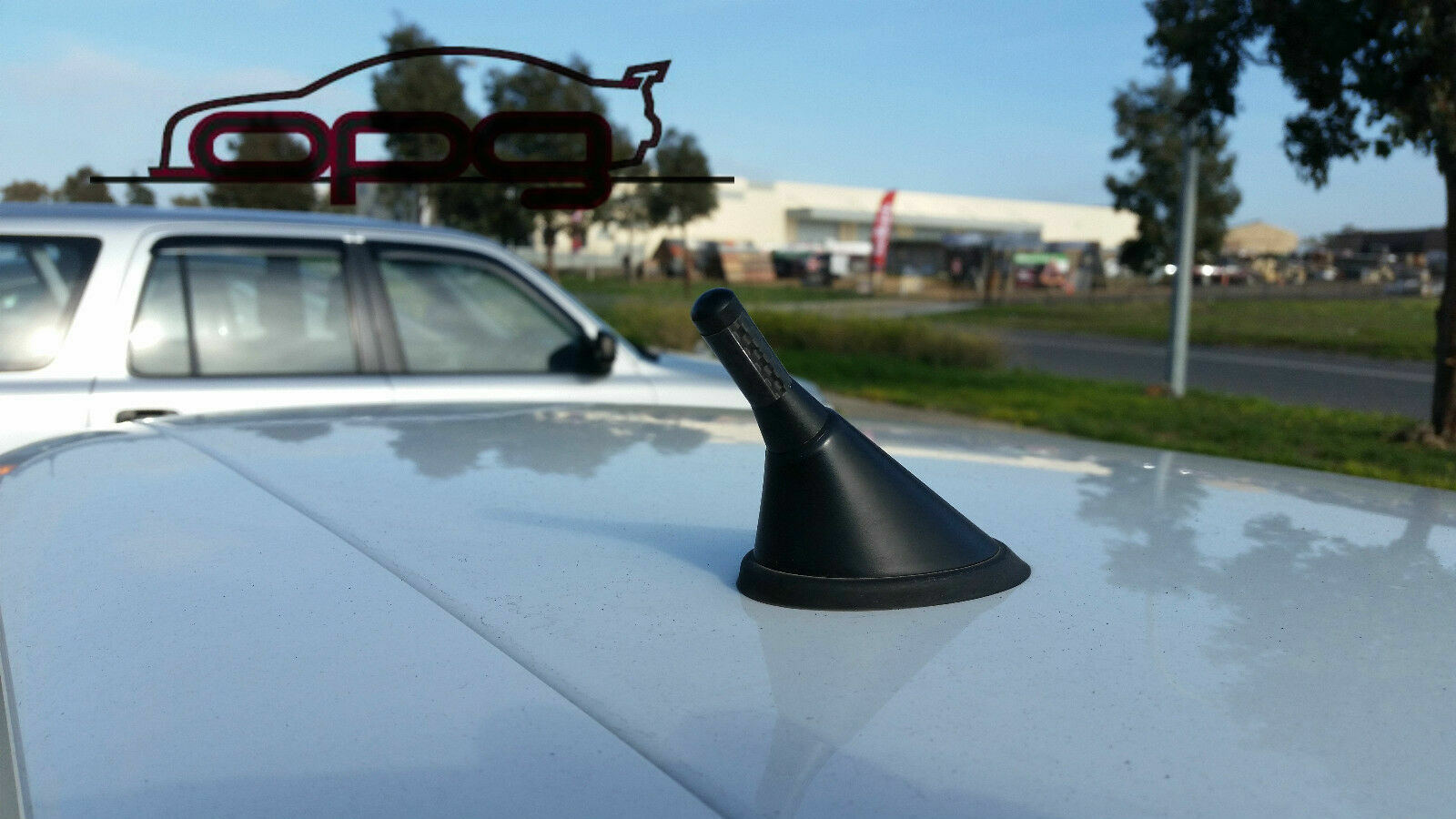 Antenna/Aerial Only Stubby Bee Sting for Volkswagen VW MK4 MK5 R32 GOLF 3.5cm BLK Carbon - Antenna Base NOT included