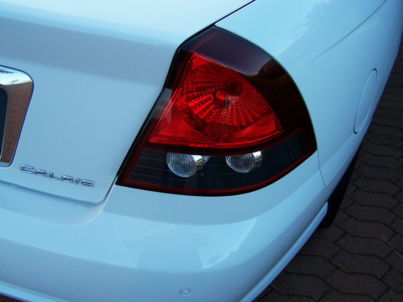 Genuine Holden Tail Lamps VY VZ Calais HSV VY VZ