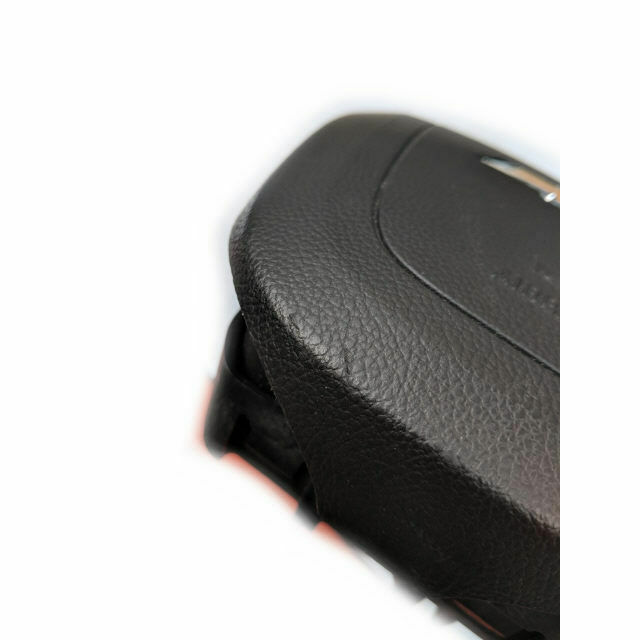 Genuine Holden Chev Horn Pad Assy for VF SS SSV Holden Chevrolet