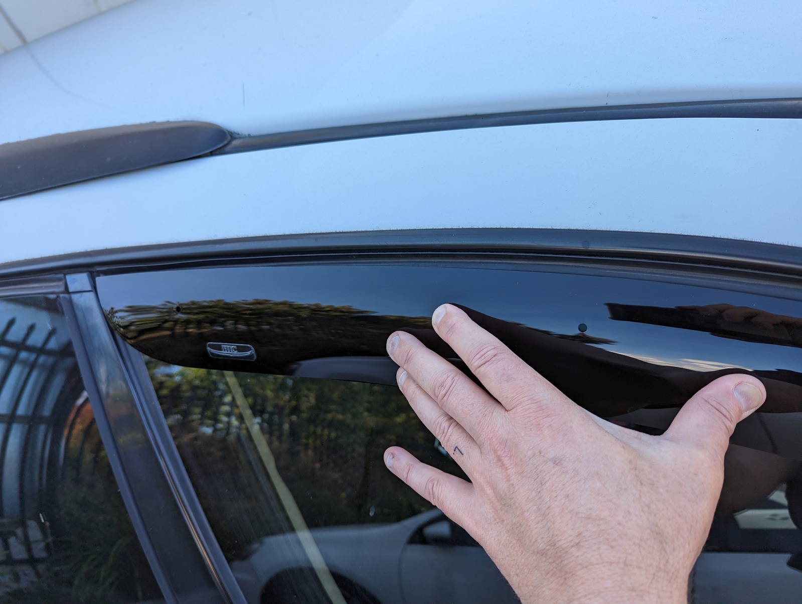 HIC Slimline Weathershield Weather Shield Kit Front for All Model