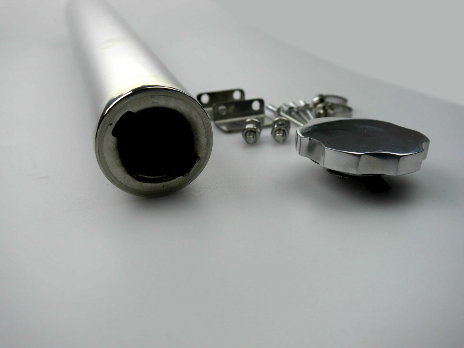 POLISHED ALLOY RADIATOR OVERFLOW RECOVERY TUBE//TANK HOLDEN COMMODORE VY VZ