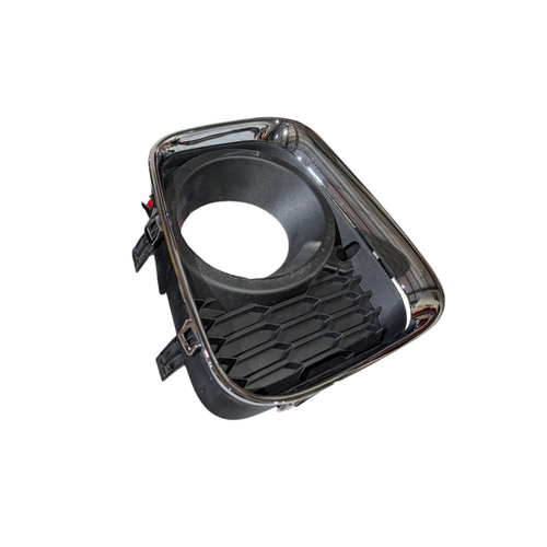 Genuine Holden Fog Driving Lamp Light Right Hand Bezel And Chrome Trim for VE SSV SS SV6 Series 2